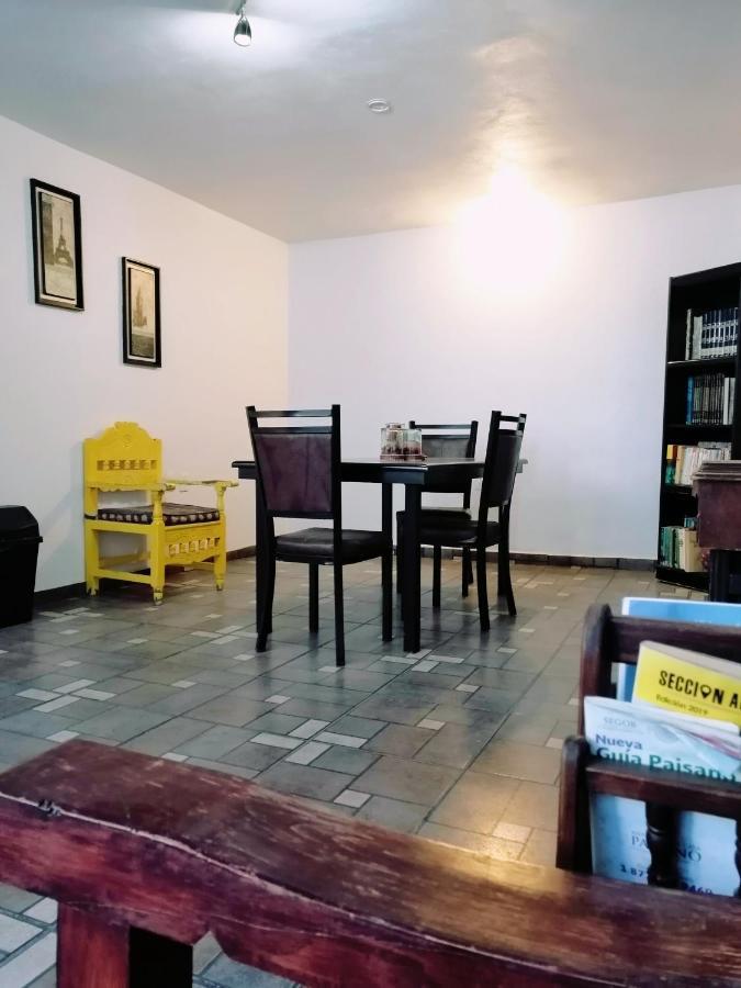 Hostal Maple Queretaro Exterior photo