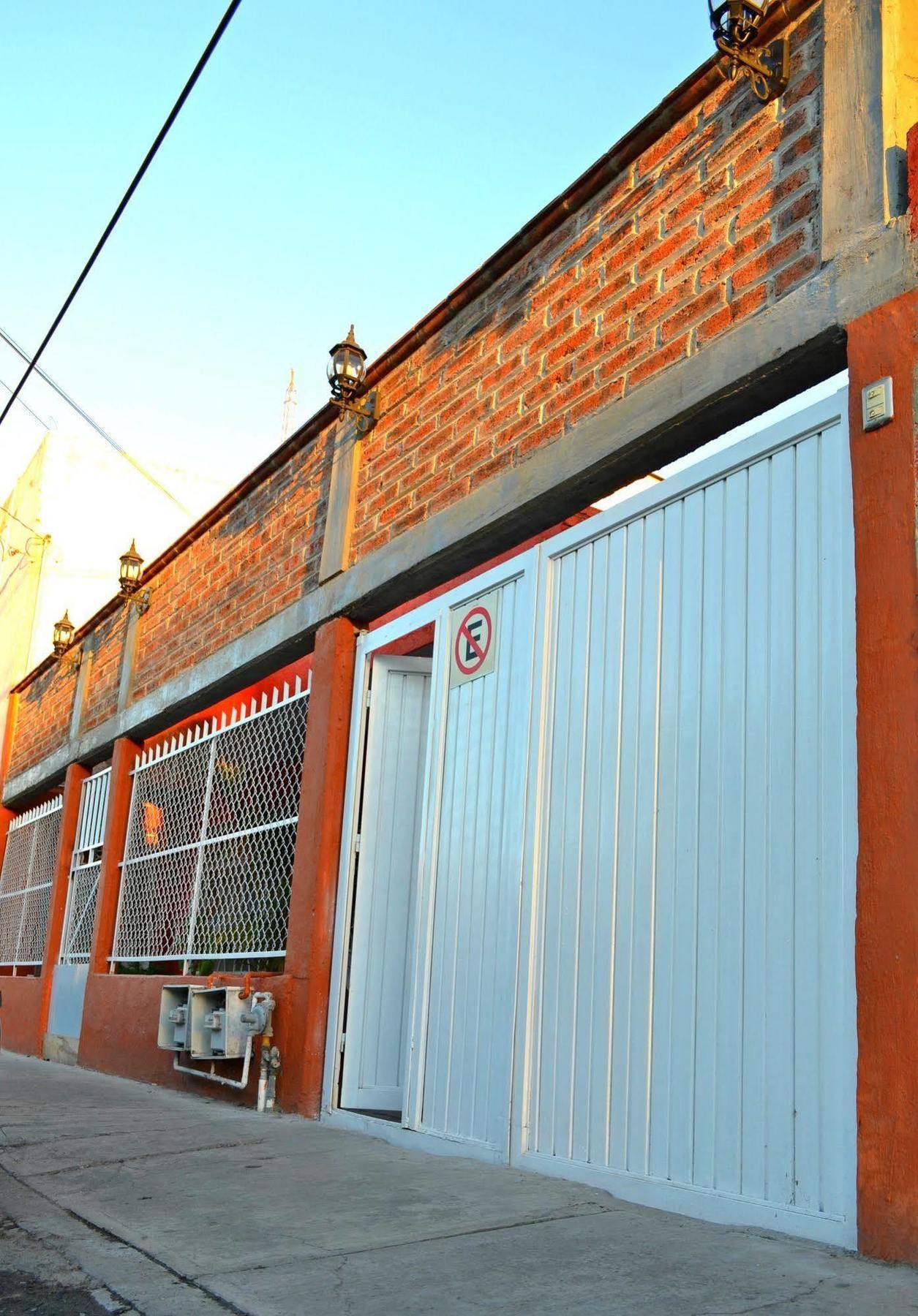 Hostal Maple Queretaro Exterior photo